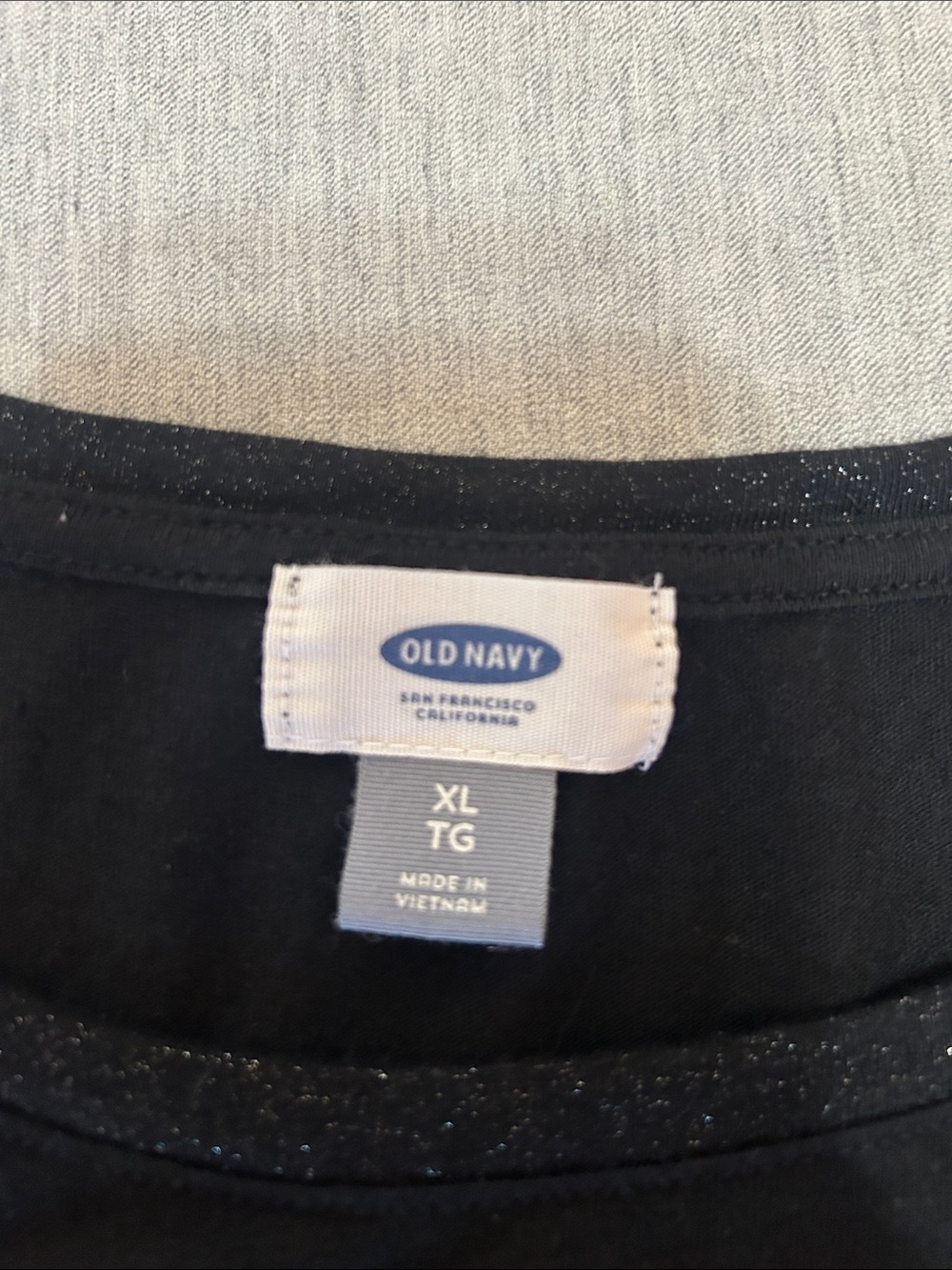 Old Navy Black Sleeveless Tank Top XL Women’s Casual Basic Lightweight Pre Loved - Picture 3 of 8